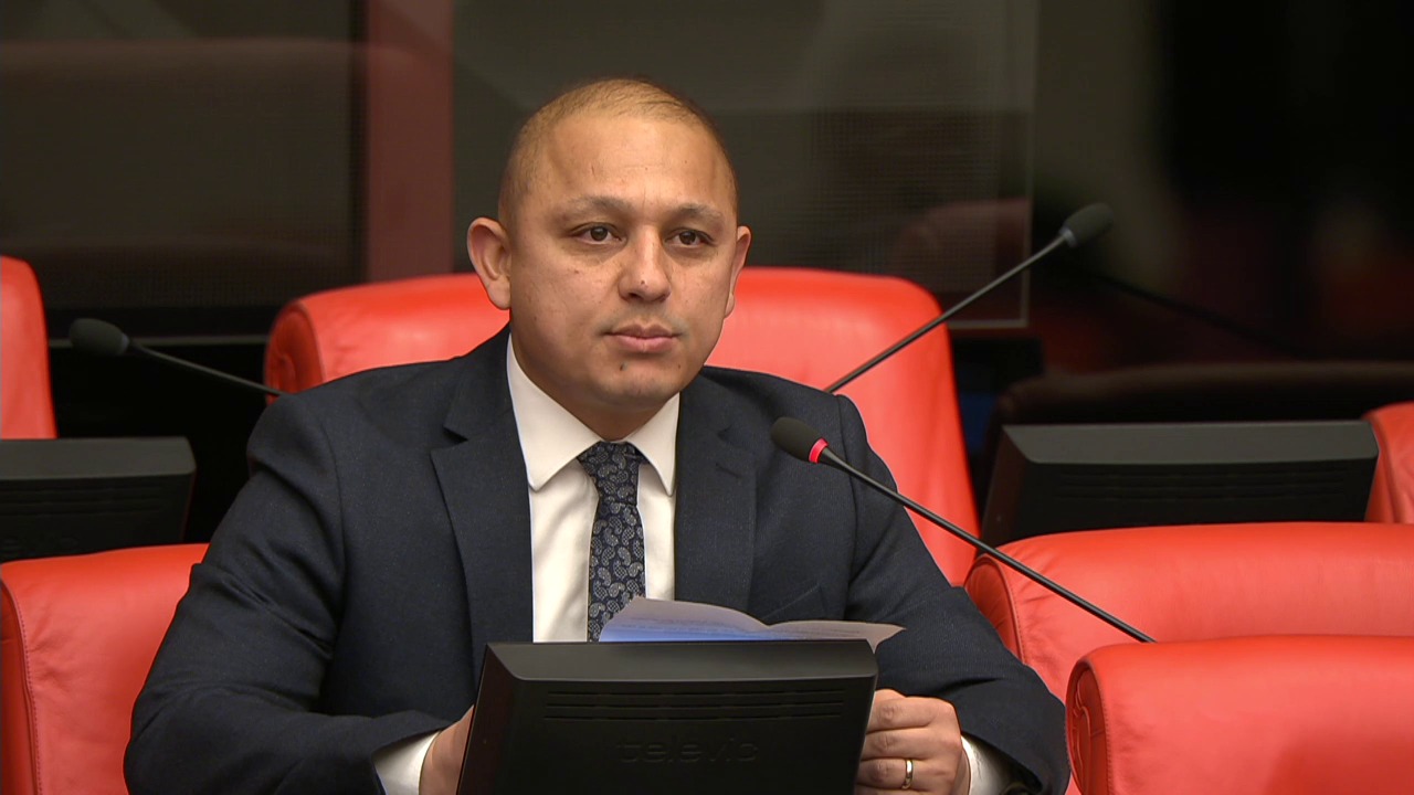 Ahmet Önal; EDS'lerin kestiği cezalar yüzünden vatandaşımız trafiğe çıkmak istemiyor.
