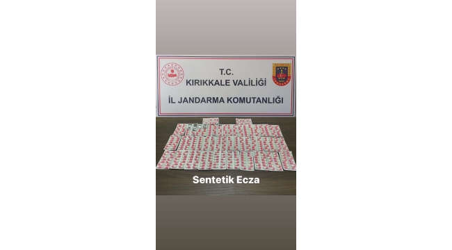 Şüphe üzerine durdurulan araçta yüzlerce hap çıktı