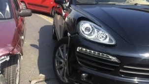 Şahin Porsche'ye kafa tuttu 