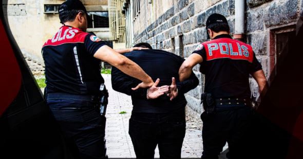 Kırıkkale'de dolandırıcılar yakalandı