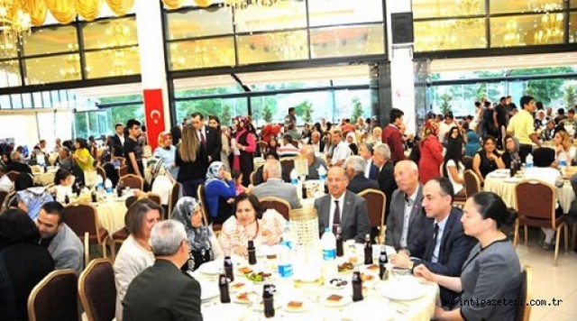 Biz bir aileyiz