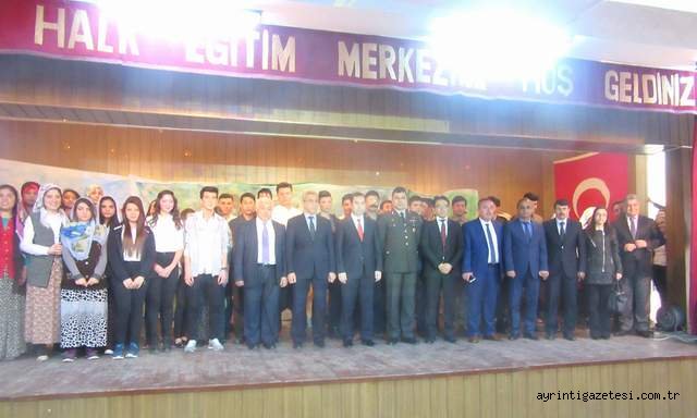 Her Sayfası Altın Harflerle Dolu
