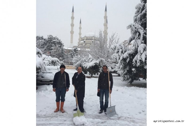 KOLAT KAR TEMİZLEDİ