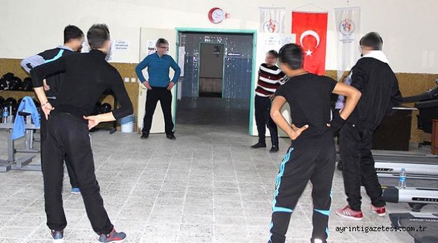 Madde bağımlısı gençler yeniden hayata tutunuyor