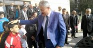 Sungur, öğretmenlerin gününü kutladı