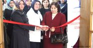 Gençlik kulübü sergisi açıldı 