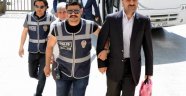 FETÖ’ye iki tutuklama