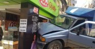 EKMEK ARACI ÇİĞ KÖFTE DÜKKANINA GİRDİ 