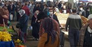 BELEDİYE PAZARDA MASKE DAĞITMIYOR 