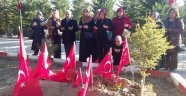 Ak Kadınlardan Anlamlı Ziyaret