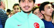 Mezun olduğu okulda