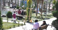  Şehitler parkına yoğun ilgi