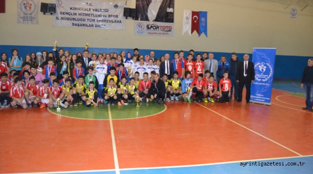 Yıldızlar futsal sona erdi